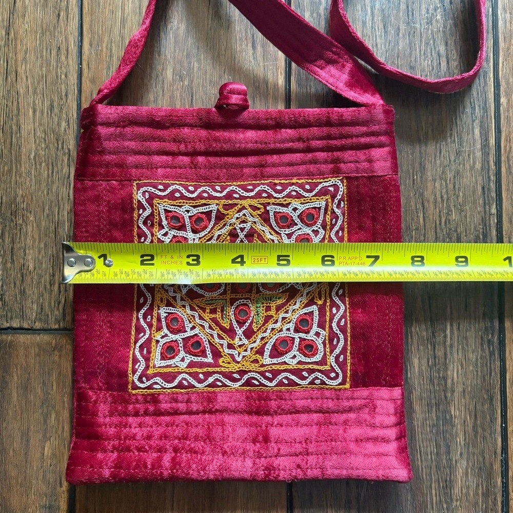 Vintage Red Silk Kutch Embroidered Sling Bag Mirror Work Boho Purse - Picture 5 of 9